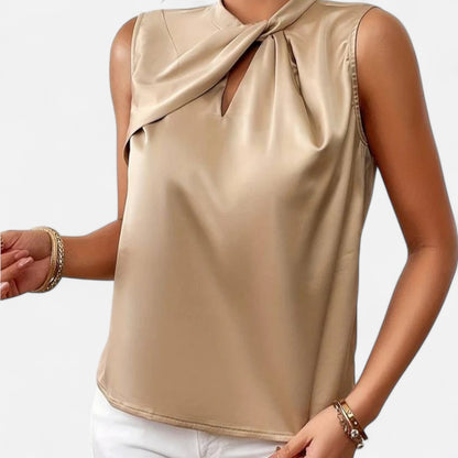 Meloir | Blouse Satinée Sans Manches à Col Torsadé – Brillance Subtile, Élégance Sculptée